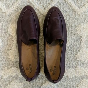 Susina Kellen almond toe Loafer 7 wide